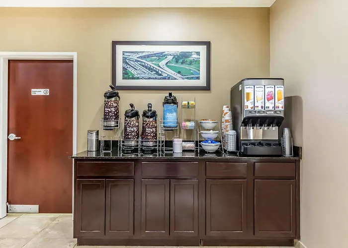 Comfort Suites Houston Iah Airport - Beltway 8